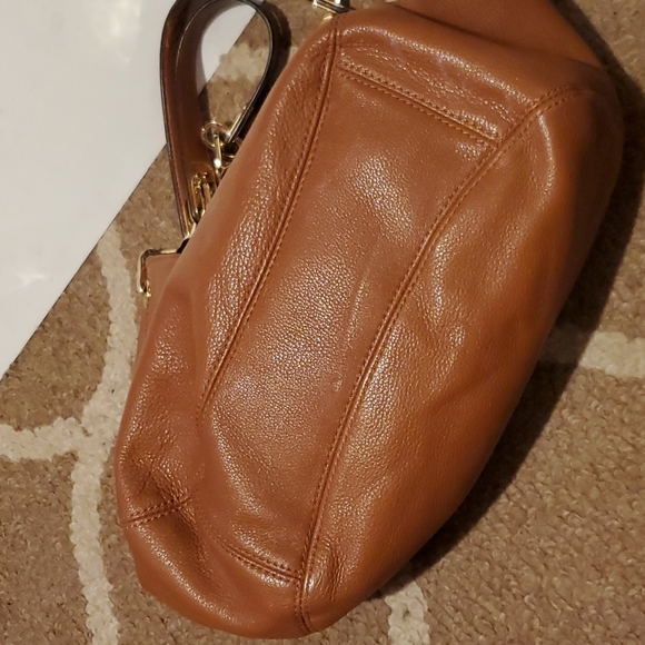 Michael Kors Fulton Tan Hobo Chain Purse - Picture 11 of 14